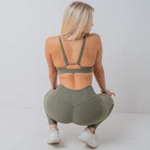 Load image into Gallery viewer, Stamina Leggings Army Green

