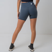 Load image into Gallery viewer, Agile Motion Shorts Pure Blue Gray
